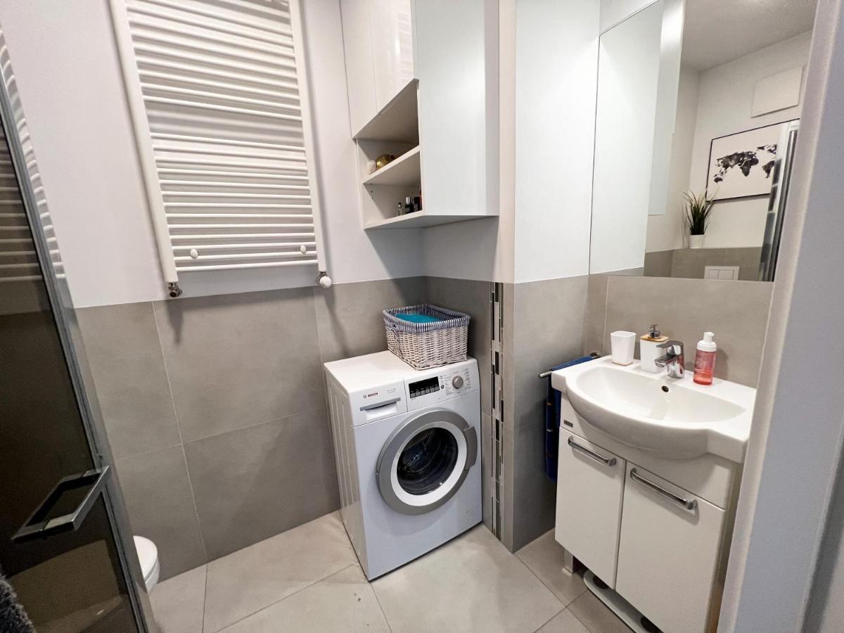 Nowoczesny Apartament - Blisko Centrum Varšava Exteriér fotografie